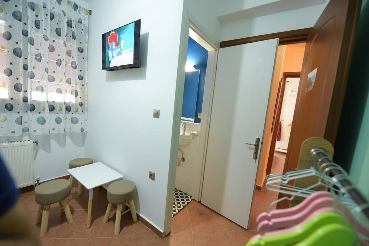 Amalfi Luxury Apartment Komotiní Luaran gambar