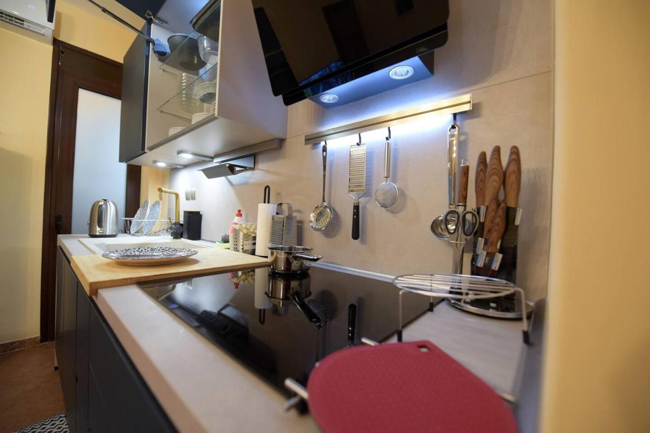 Amalfi Luxury Apartment Komotiní Luaran gambar