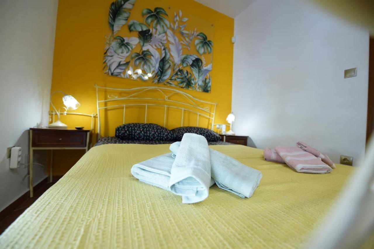 Amalfi Luxury Apartment Komotiní Luaran gambar