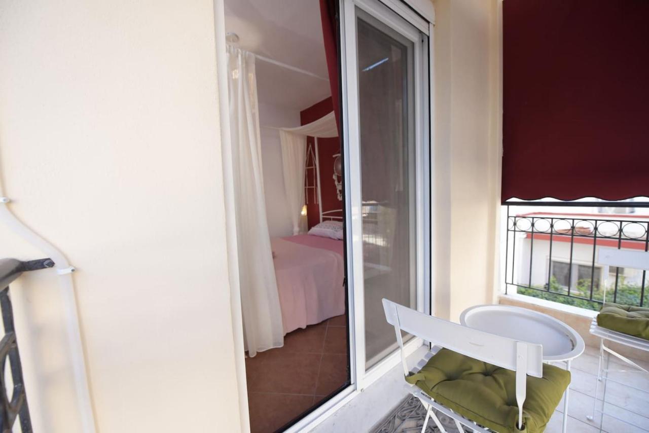 Amalfi Luxury Apartment Komotiní Luaran gambar